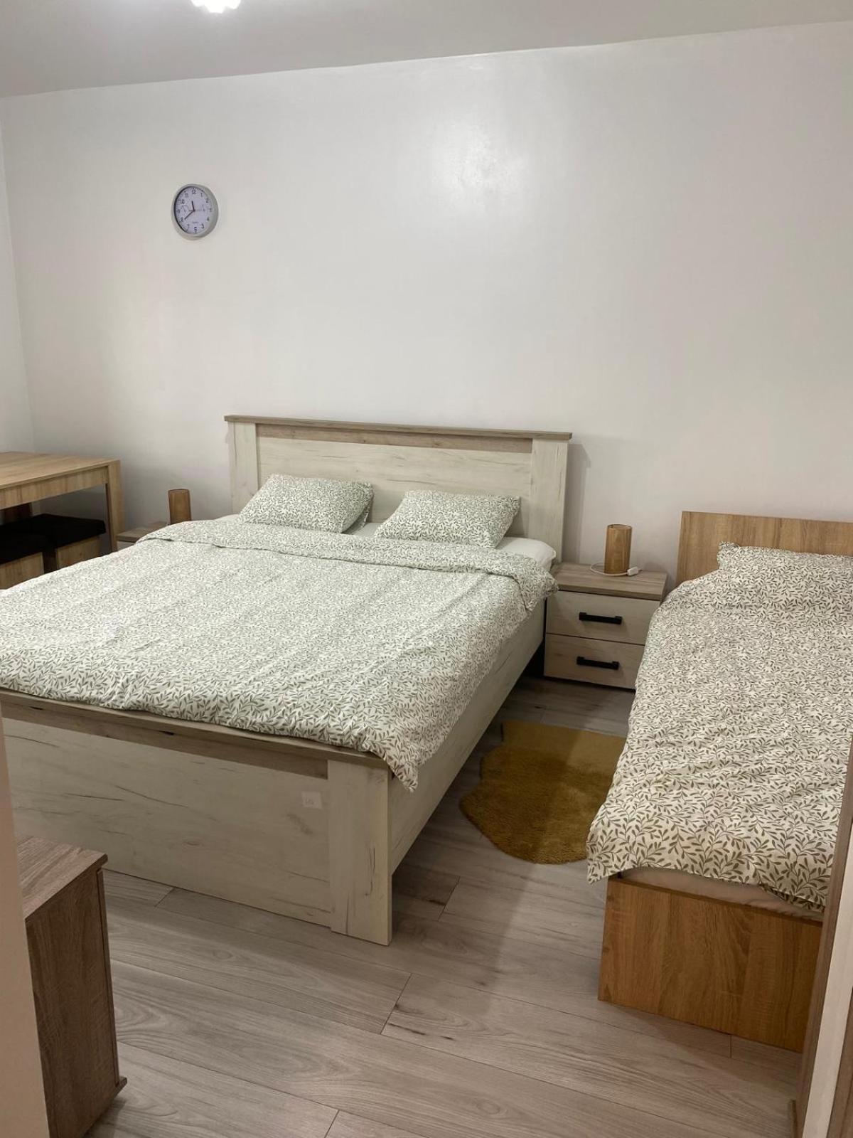 Garsoniera Zak Apartamento Turda Exterior foto